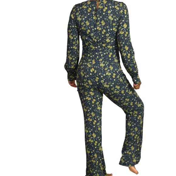 Free People Some Like it Hot Jumpsuit Blue Flare Leg Long Sleeve Floral Size 4 - Picture 2 of 15